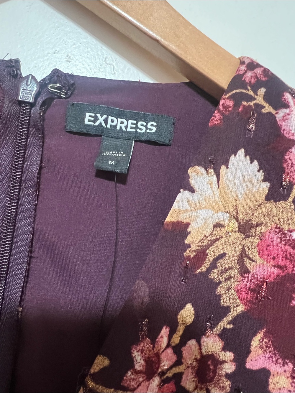 Express Dress Floral Print Ruffle Mini Dress Elastic Wrist Size Medium - Picture 4 of 6